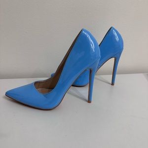 Blue Heels court - used 1x